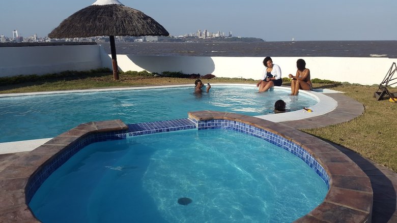 Posada Catembe Beach Lodge