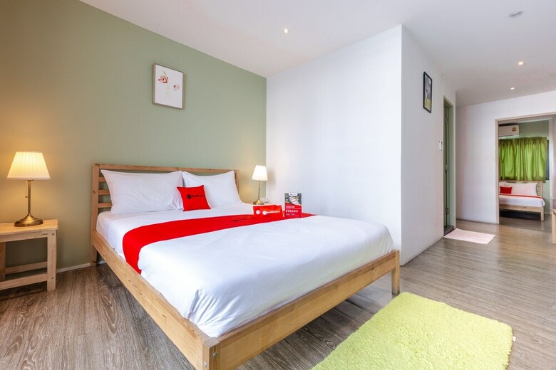 Hostal Reddoorz @ Folk Poshtel Silom