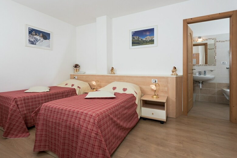 Hotel Garn� Ciamorc
