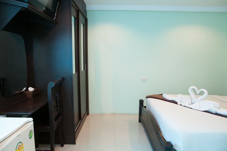 Hotel Fahsai Bay Villa