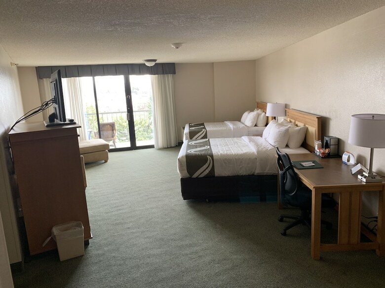 Hotel Quality Inn & Suites