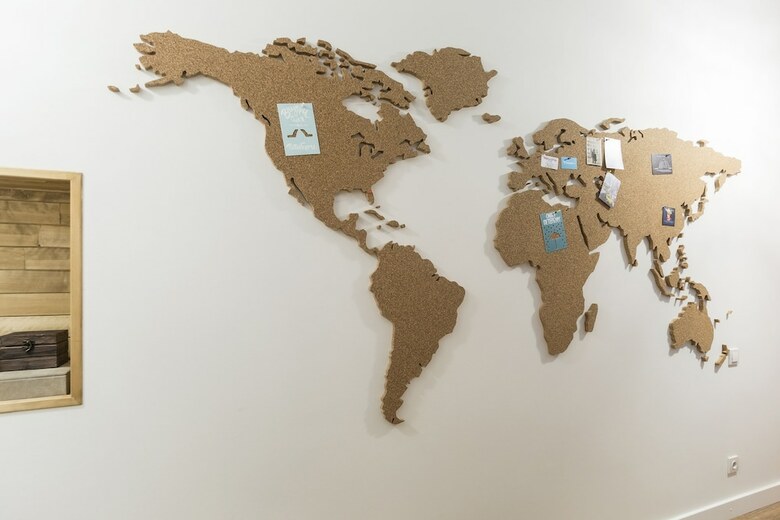 Aparthotel Apart-hotel Geography