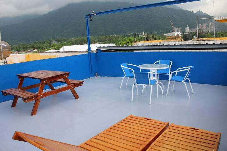 Hostal Wm & S