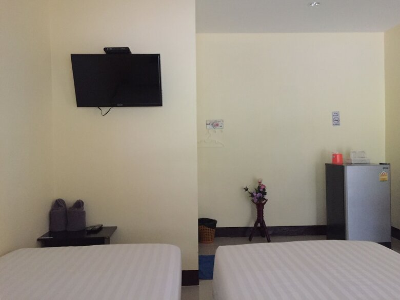 Hotel Baan Rommai Sattahip