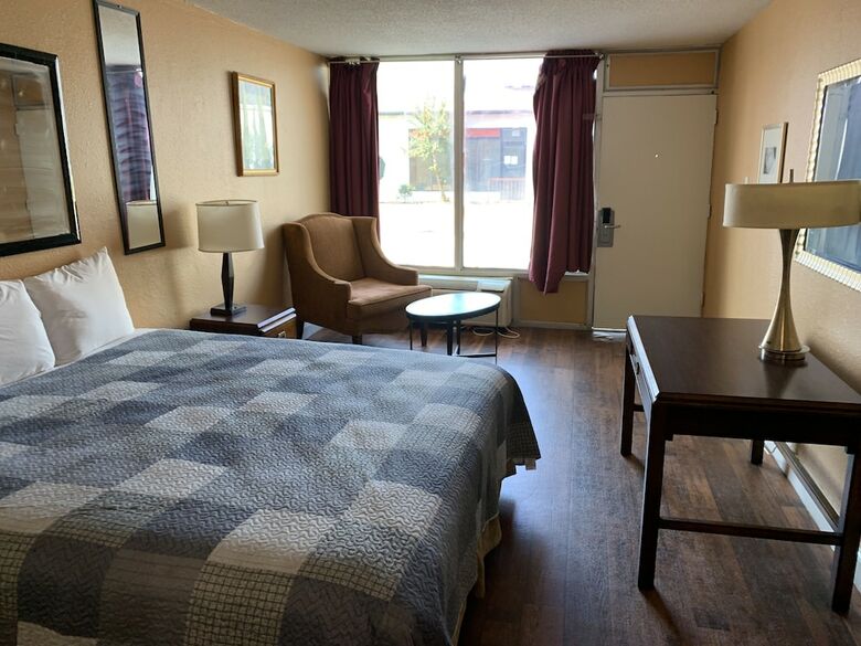 Oyo Hotel Florence Sc I-95 North