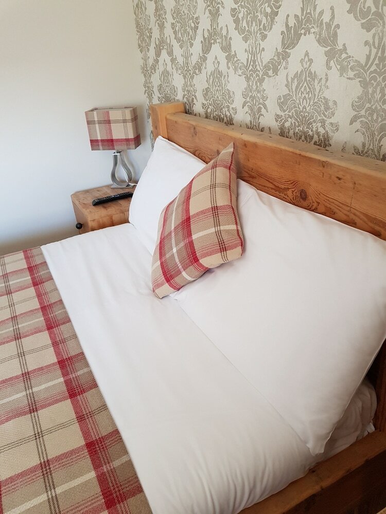 Hotel 18 Craigmillar Park Guest House