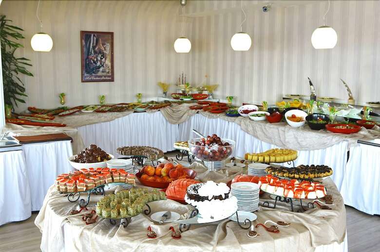 Acem Hotel