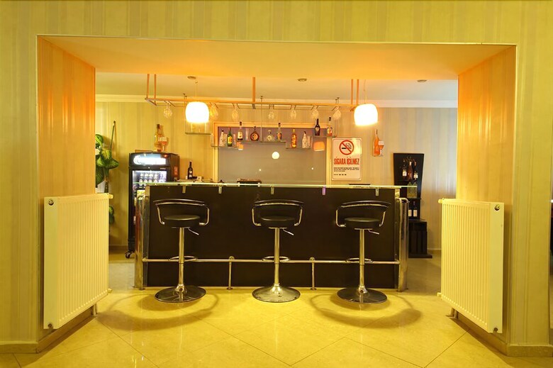 Acem Hotel