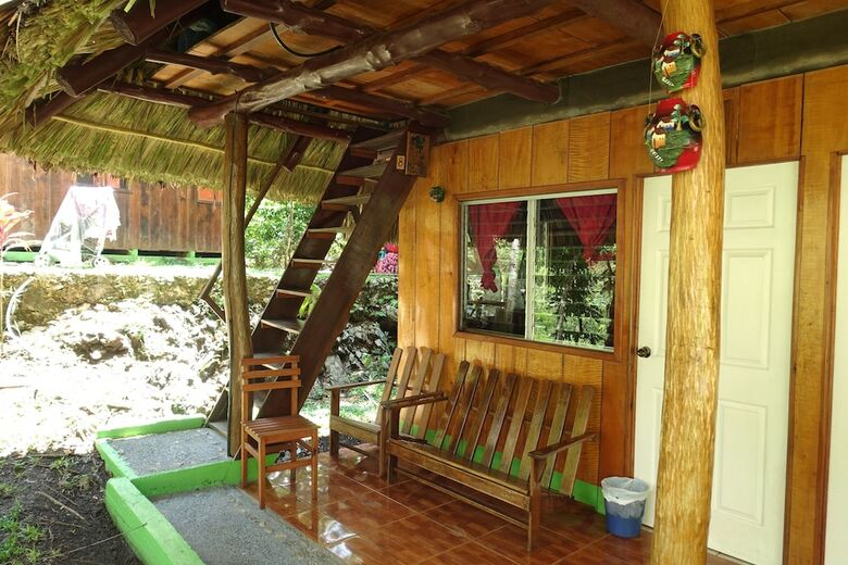 Hostal Portal De Champey