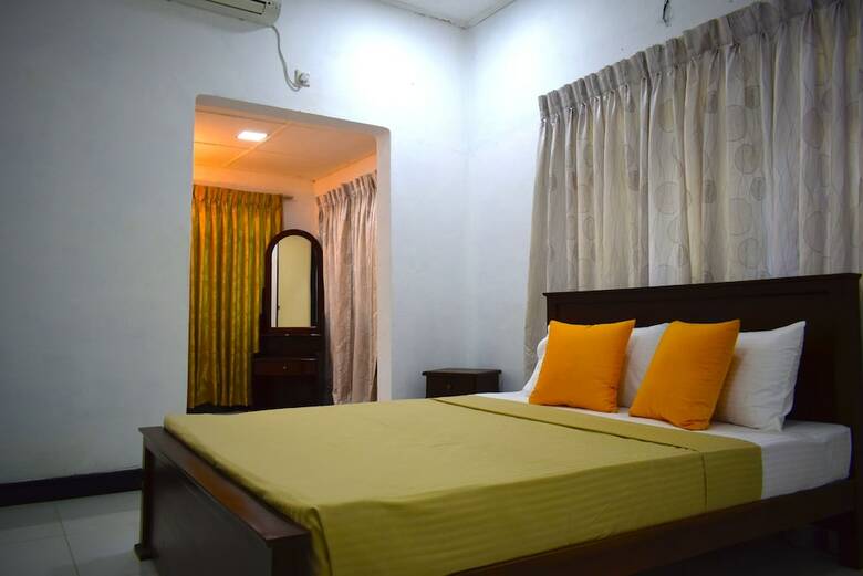 Hotel The White Bungalow