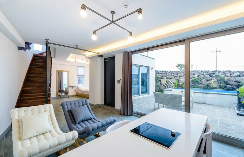 Pension Jejudawa Poolvilla