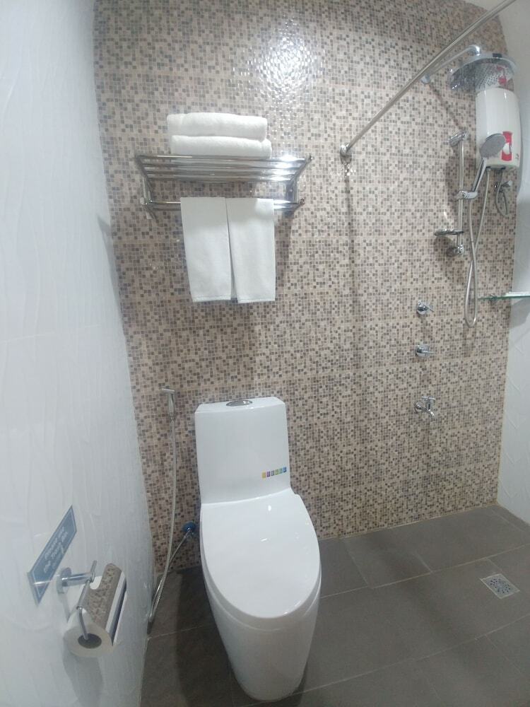 Hotel Bed+bath Serviced Suites