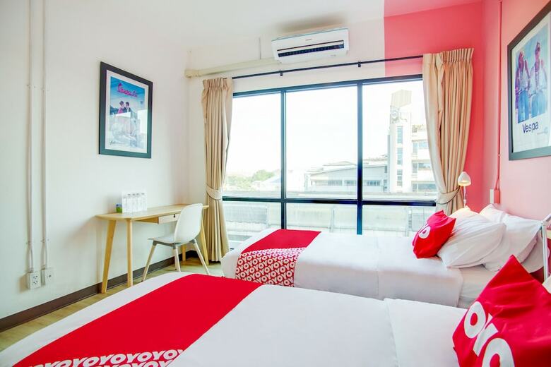 Hostal Oyo 559 Vestel