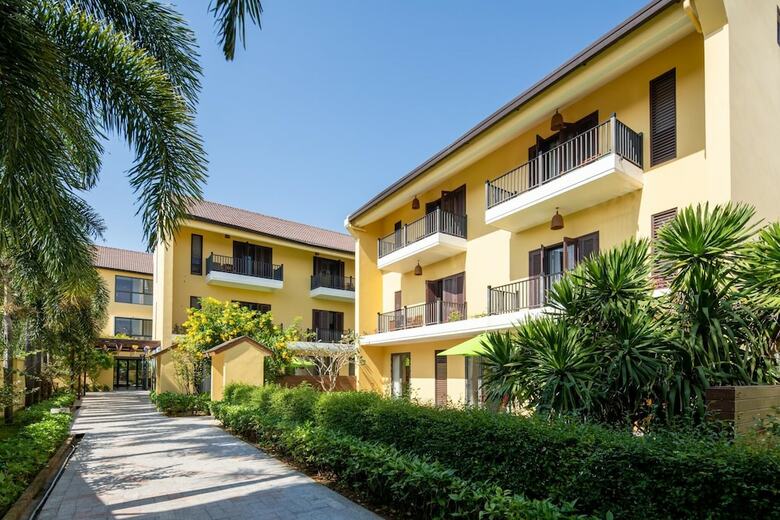 Hotel Hoa Co Villas