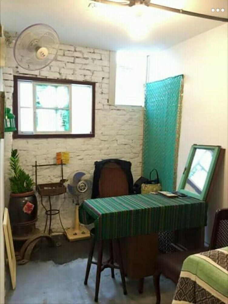 Hostal Century Green Lodge