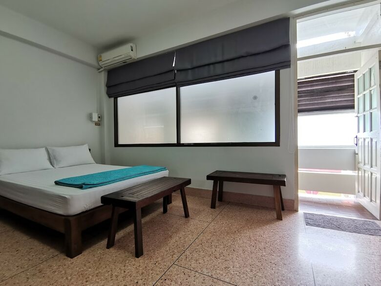 Hotel No.7 Guest House