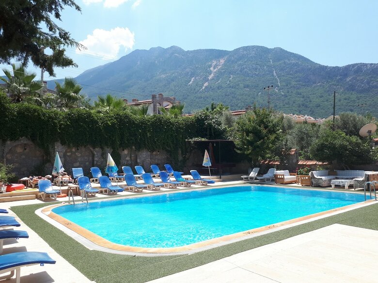 Everest Apart Hotel