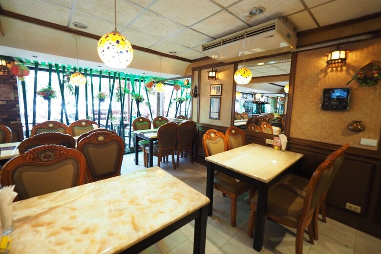 Hotel Honey House1