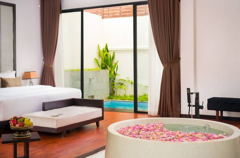 Hotel The Embassy Angkor Resort & Spa