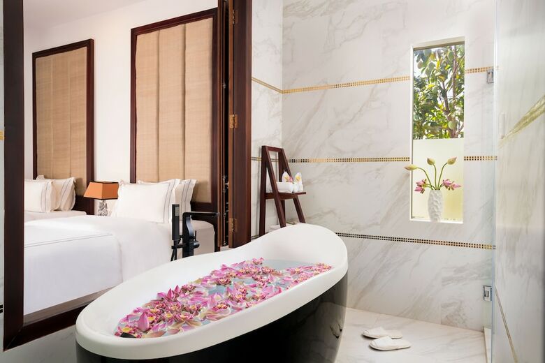 Hotel The Embassy Angkor Resort & Spa