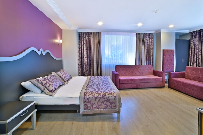 Sanli Suite Hotel