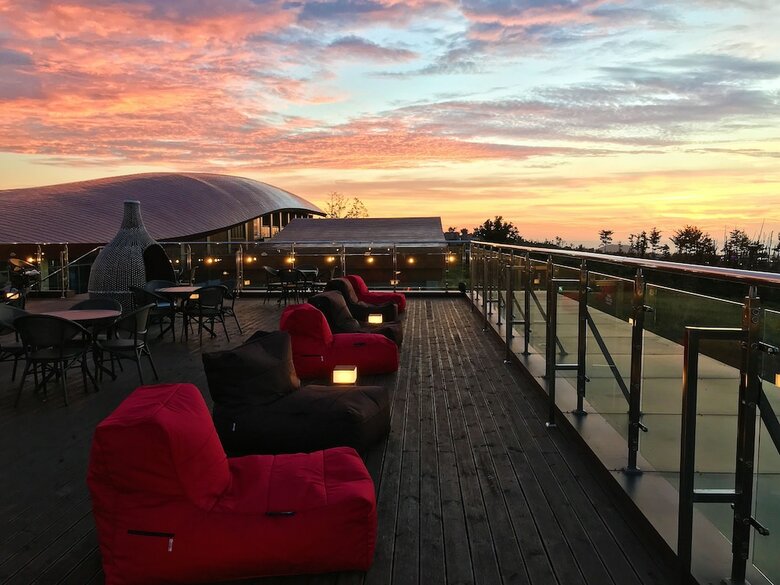 Camphortree Hotel & Resort