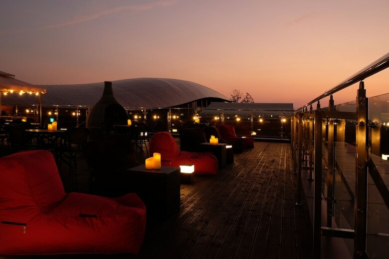Camphortree Hotel & Resort