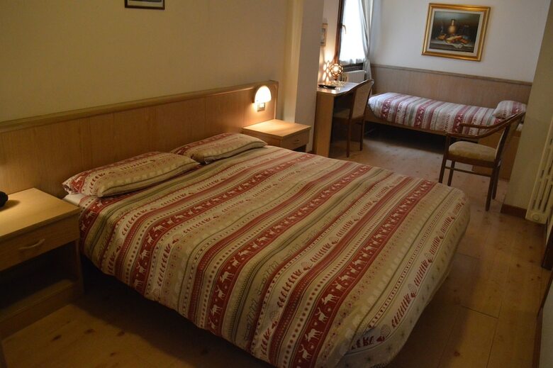 Hotel Ambassador