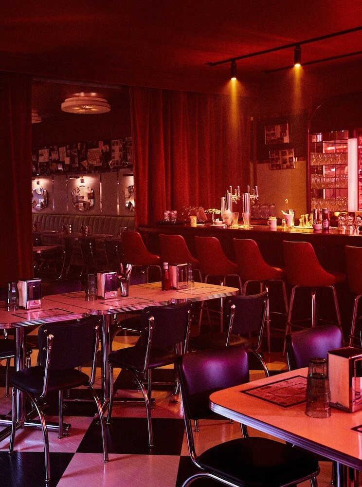 The Siren Hotel
