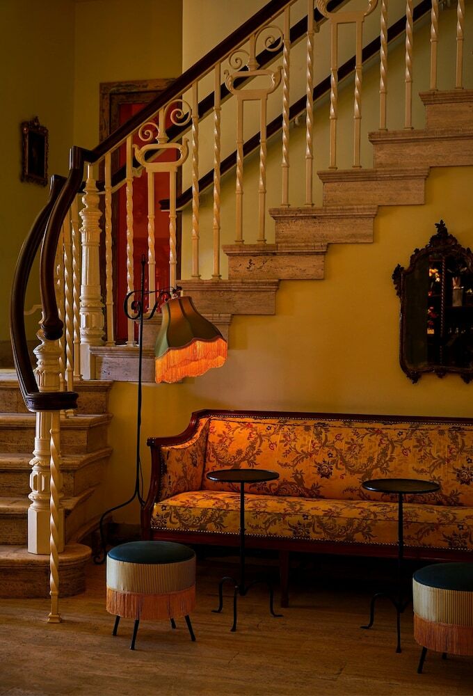 The Siren Hotel