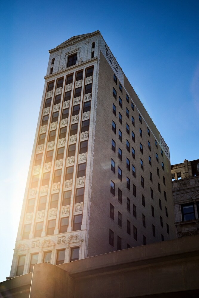 The Siren Hotel