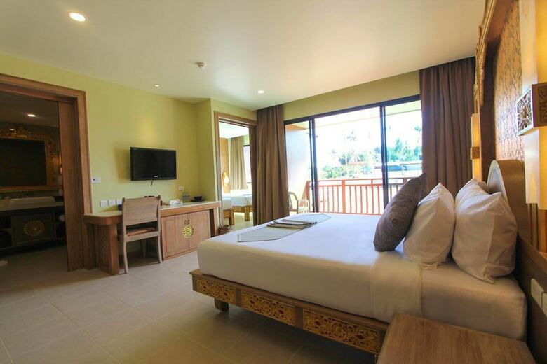 Hotel Maikhao Palm Beach Resort