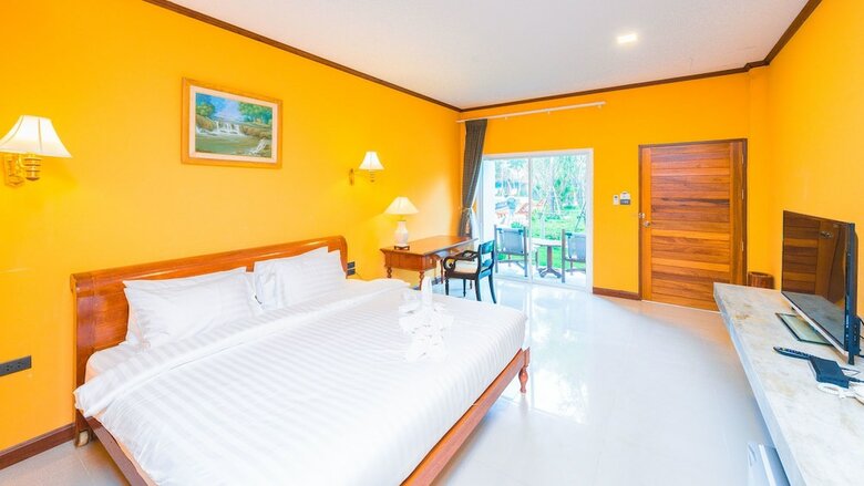 Hotel Bora Bora Villa Phuket