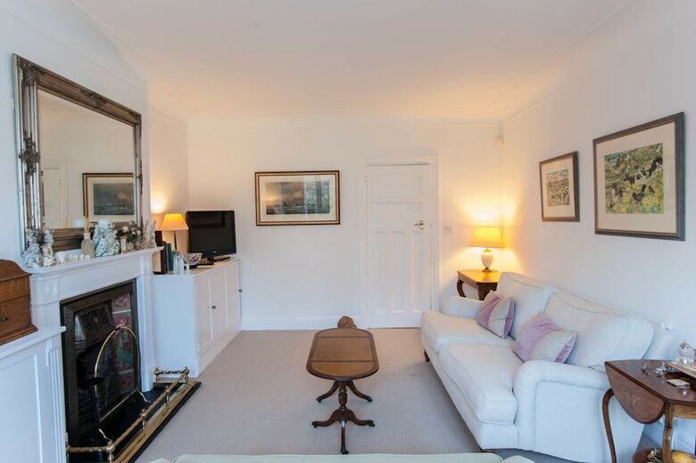 Apartamentos Veeve - Kew Grass House