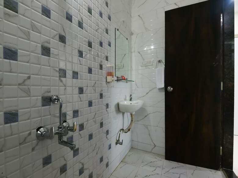 Hotel Oyo 5744 Elegance By Inspire