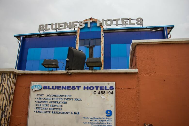 Bluenest Hotel