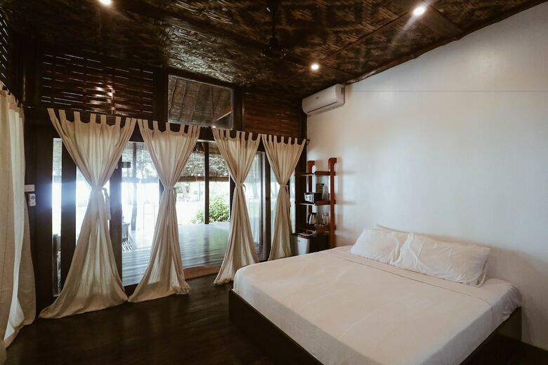 Hotel Siargao Island Villas