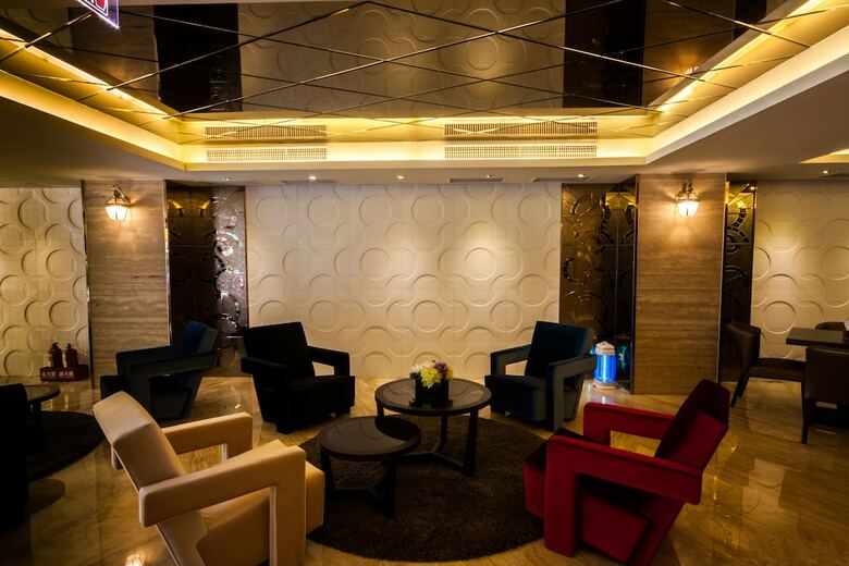 Golden Pacific Hotel