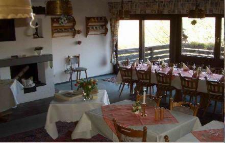 Hostal Hotel Haus Salzberg