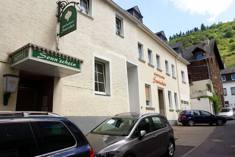 Hostal Hotel Haus Sonnschein