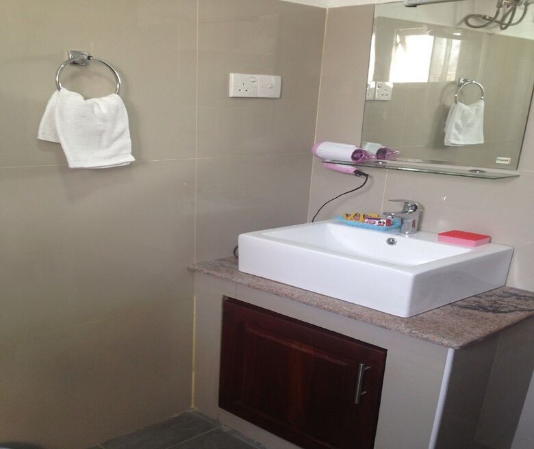 Queens Park Apartment