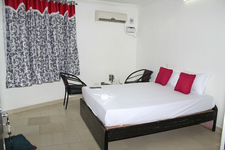 Hotel Pink