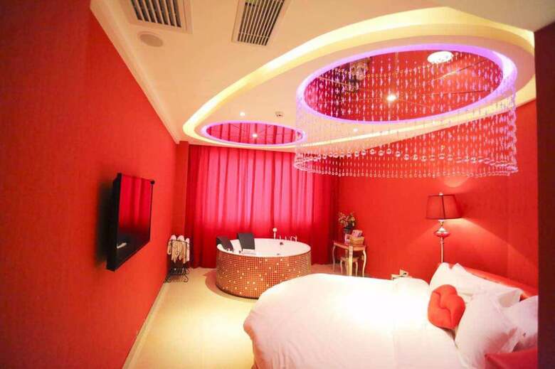 Tianelian Lovers Theme Hotel Sanya