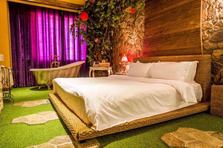 Tianelian Lovers Theme Hotel Sanya