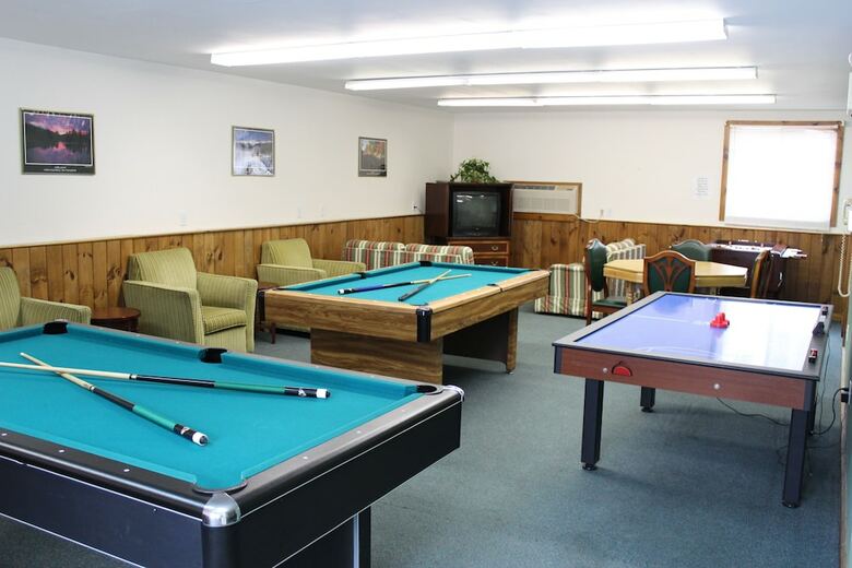 Hotel Nootka Lodge