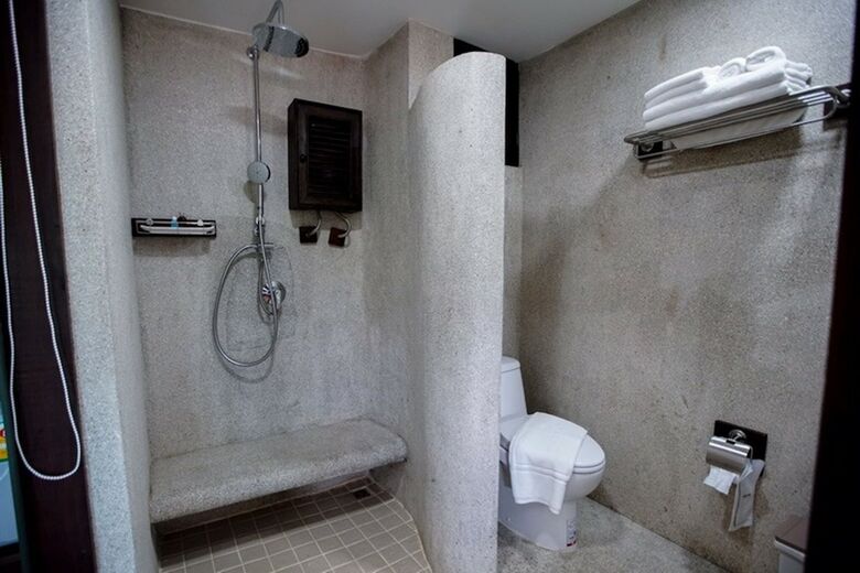 Nightbazaar Inn Hotel