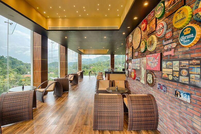 The Golden Crown Hotel