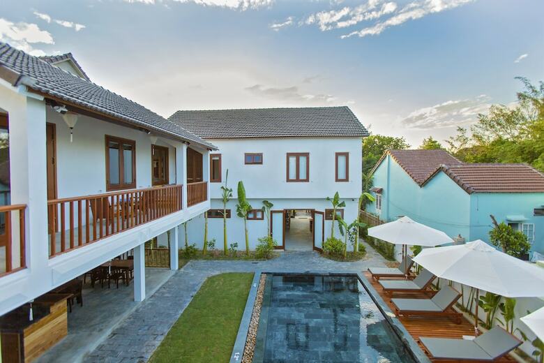 Hotel Vinabeach Villas