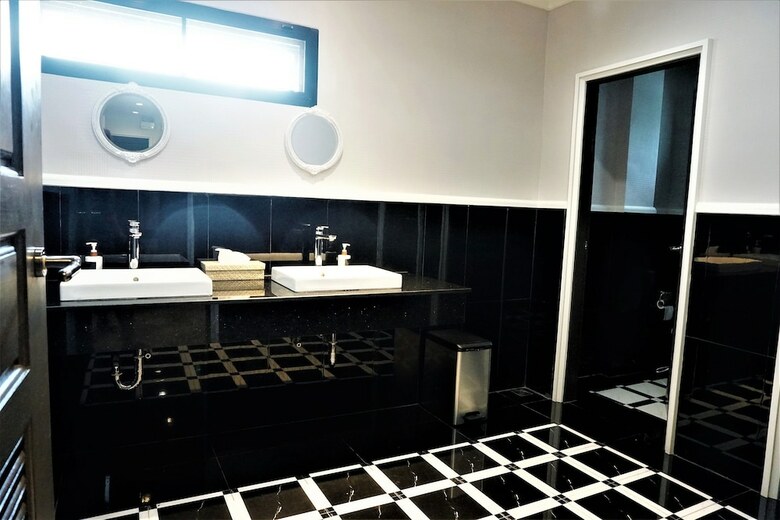 Marquise Boutique Hotel