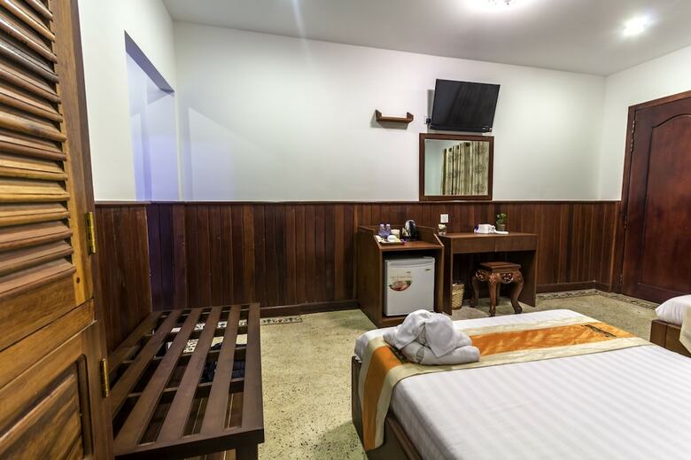 Hotel Baystone Resort